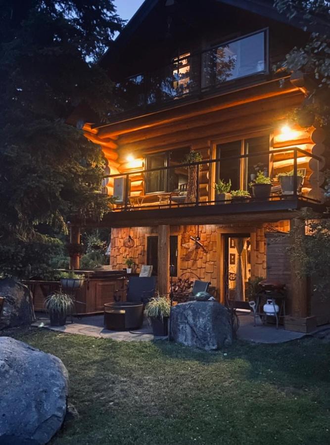 A Suite Retreat - Beyond Bed & Breakfast ซันพีคส์ ภายนอก รูปภาพ