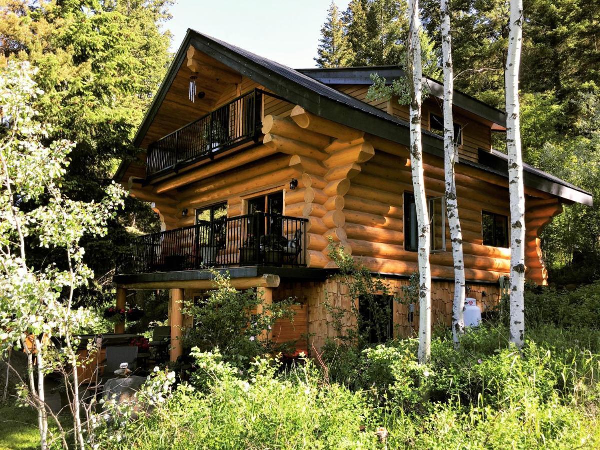 A Suite Retreat - Beyond Bed & Breakfast ซันพีคส์ ภายนอก รูปภาพ